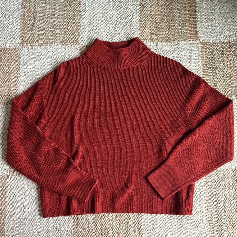 Lululemon Merino Wool-Blend Ribbed Turtleneck Sweater in Cayenne